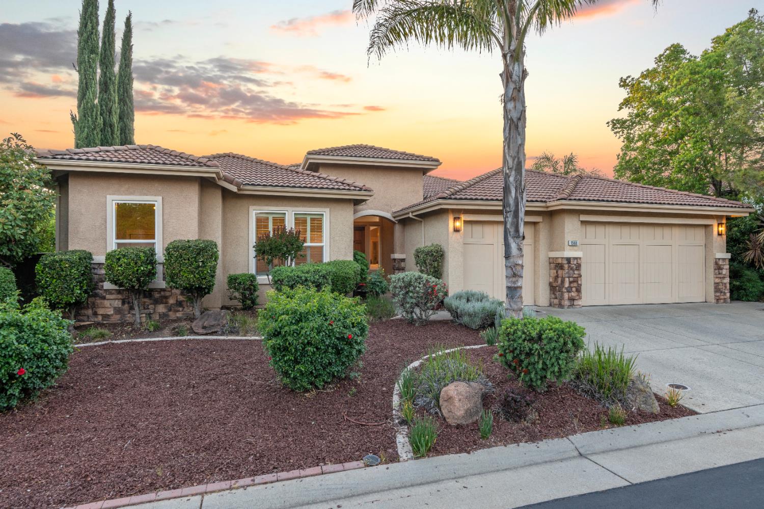 1564 Vista Ridge Way