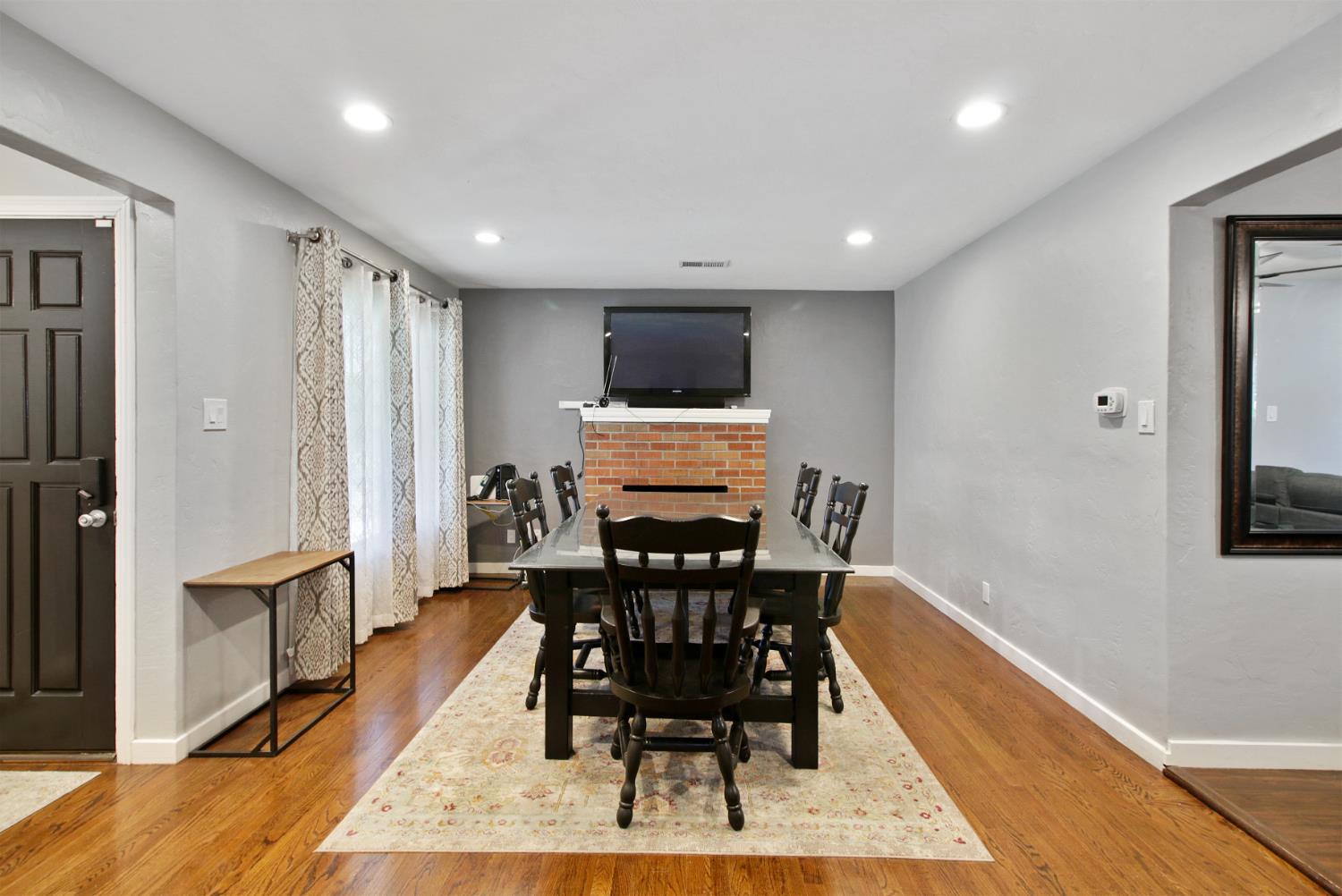 2117 Fruitridge Road