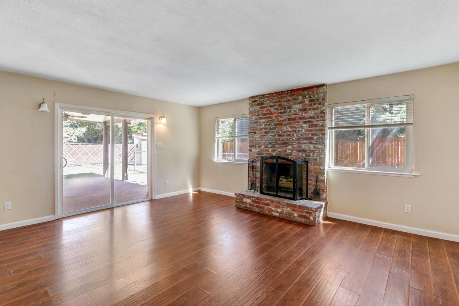 7436 Kanai Avenue