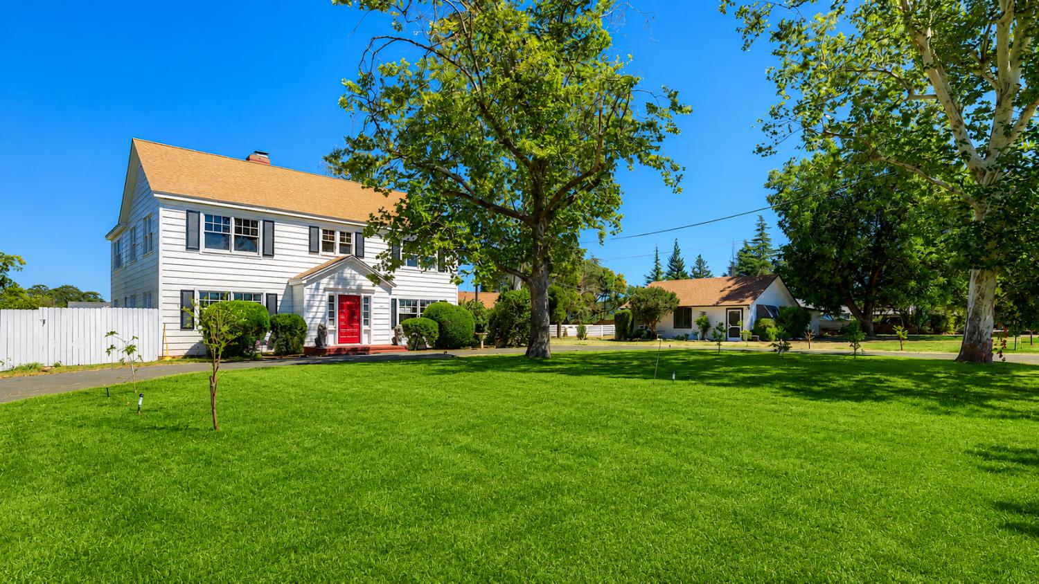 1096 Middlehoff Lane