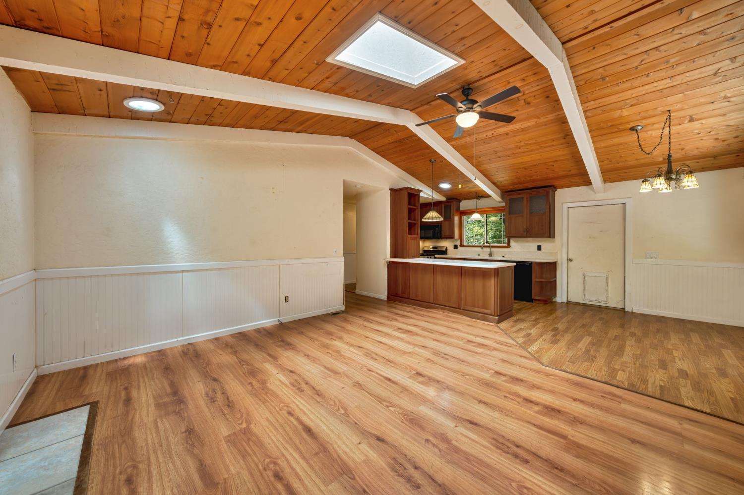 6160 Bucktail Lane