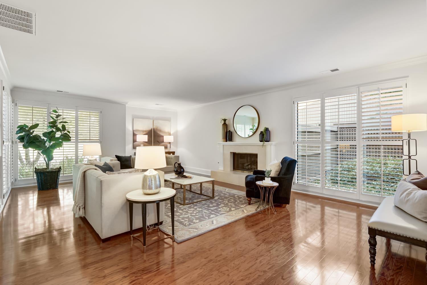 11473 Huntington Village Lane