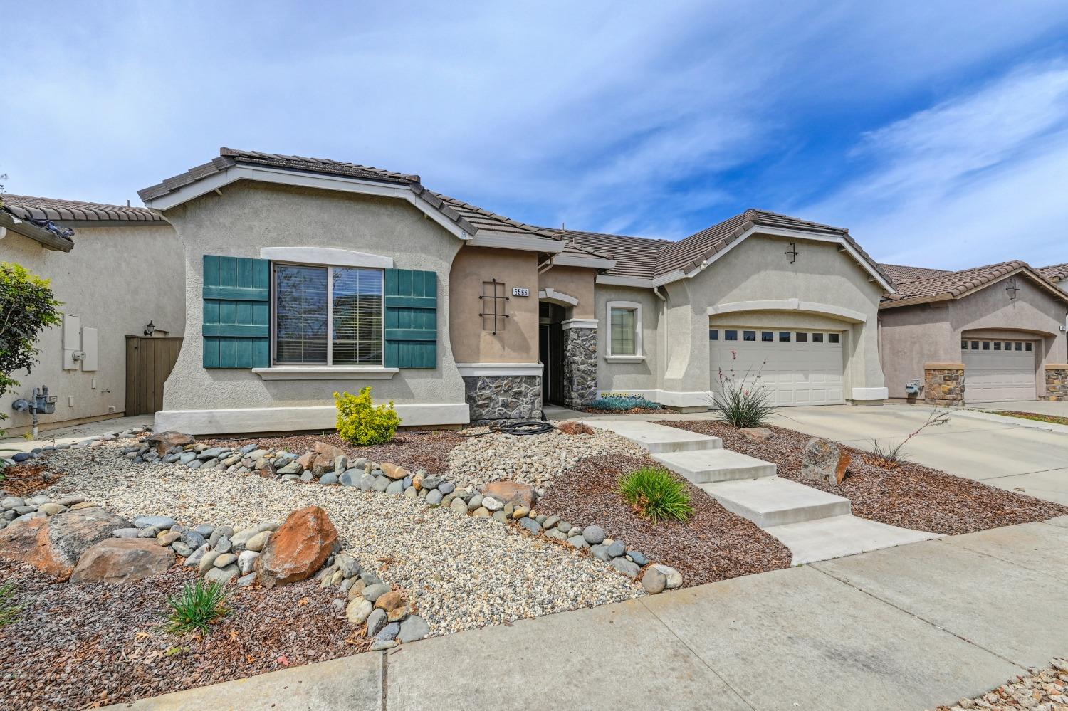 5566 Bloom Drive