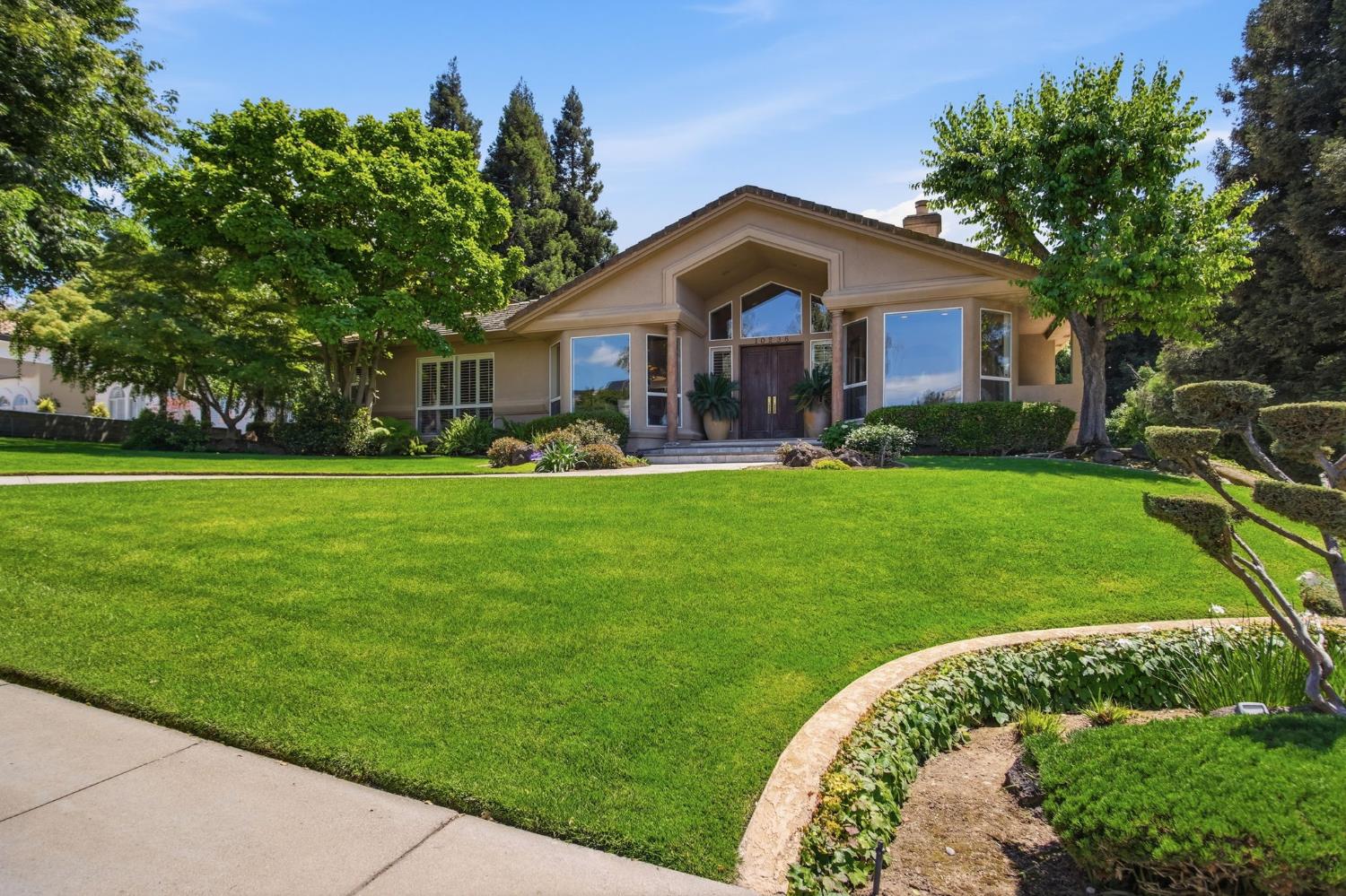 10236 Whitetail Drive