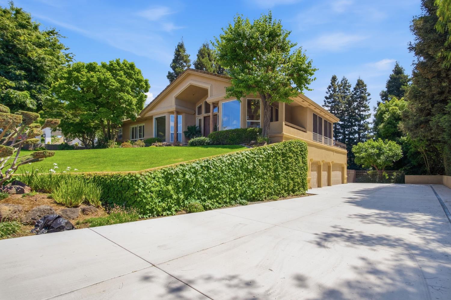10236 Whitetail Drive