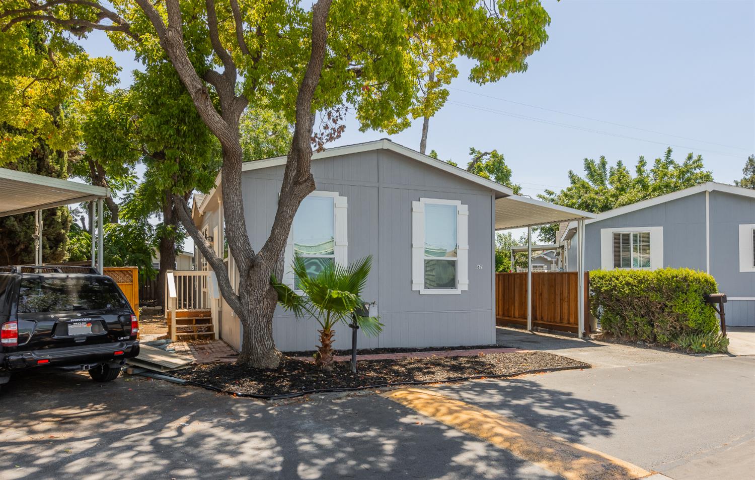 900 Golden Wheel Drive 67