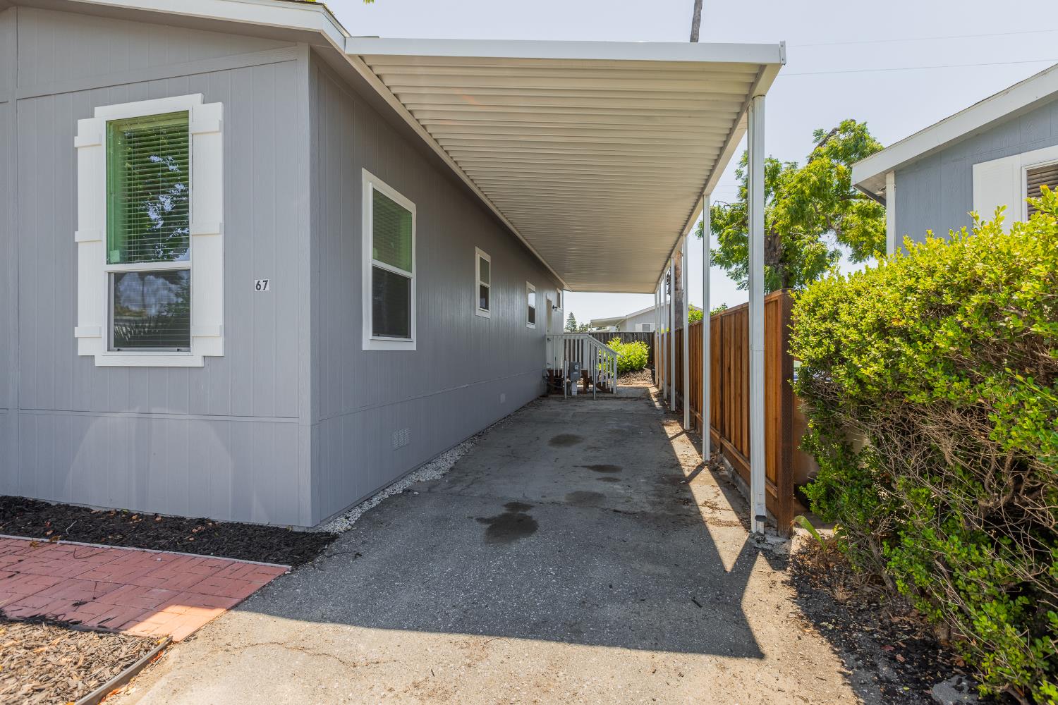 900 Golden Wheel Drive 67