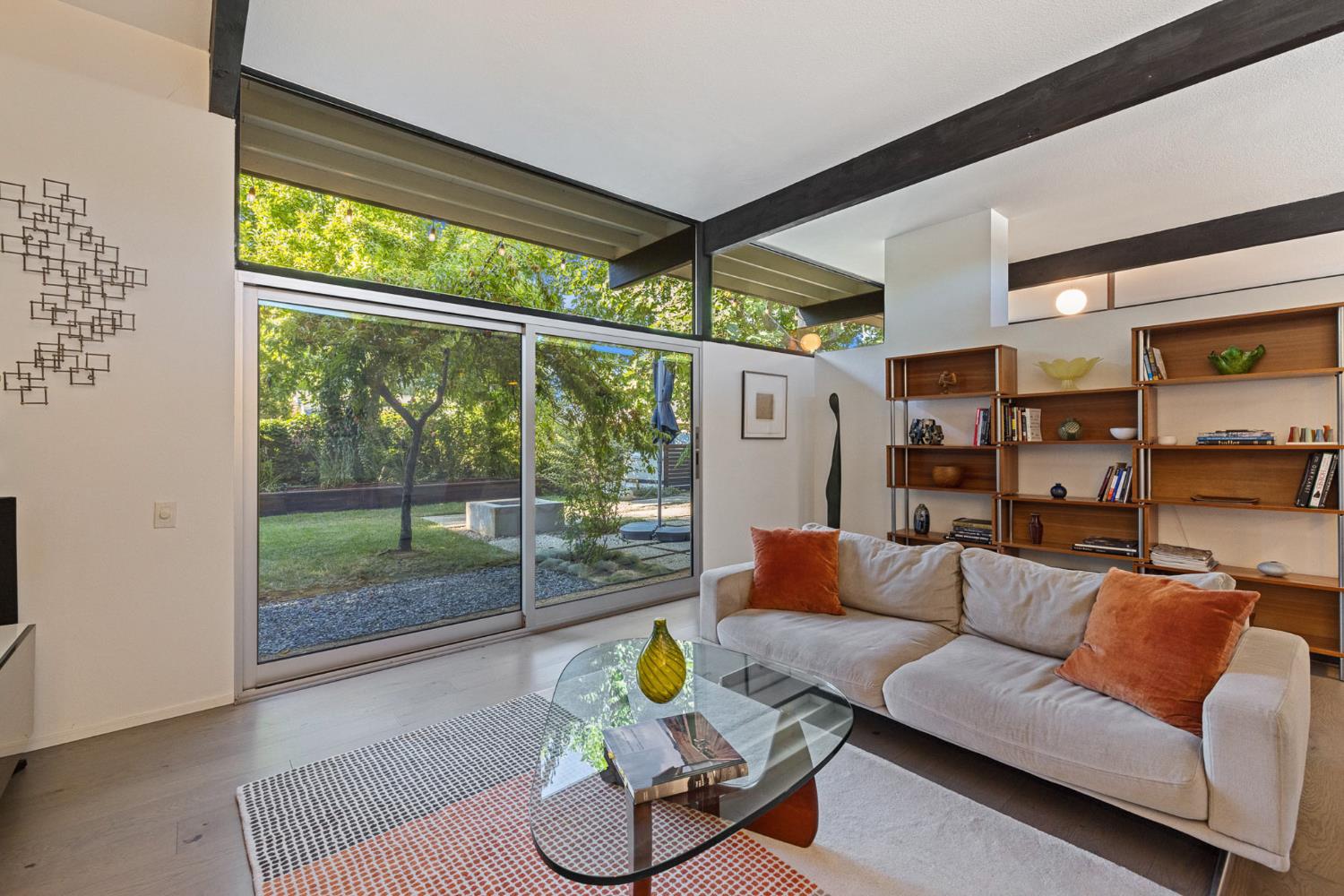 1213 Drexel Drive