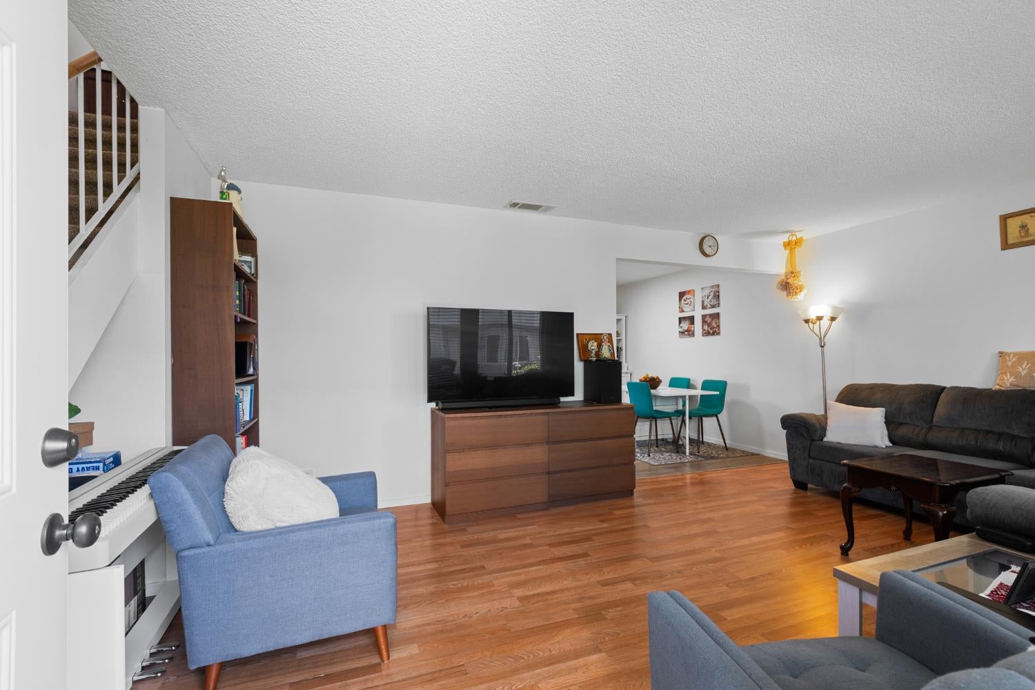 7706 La Mancha Way