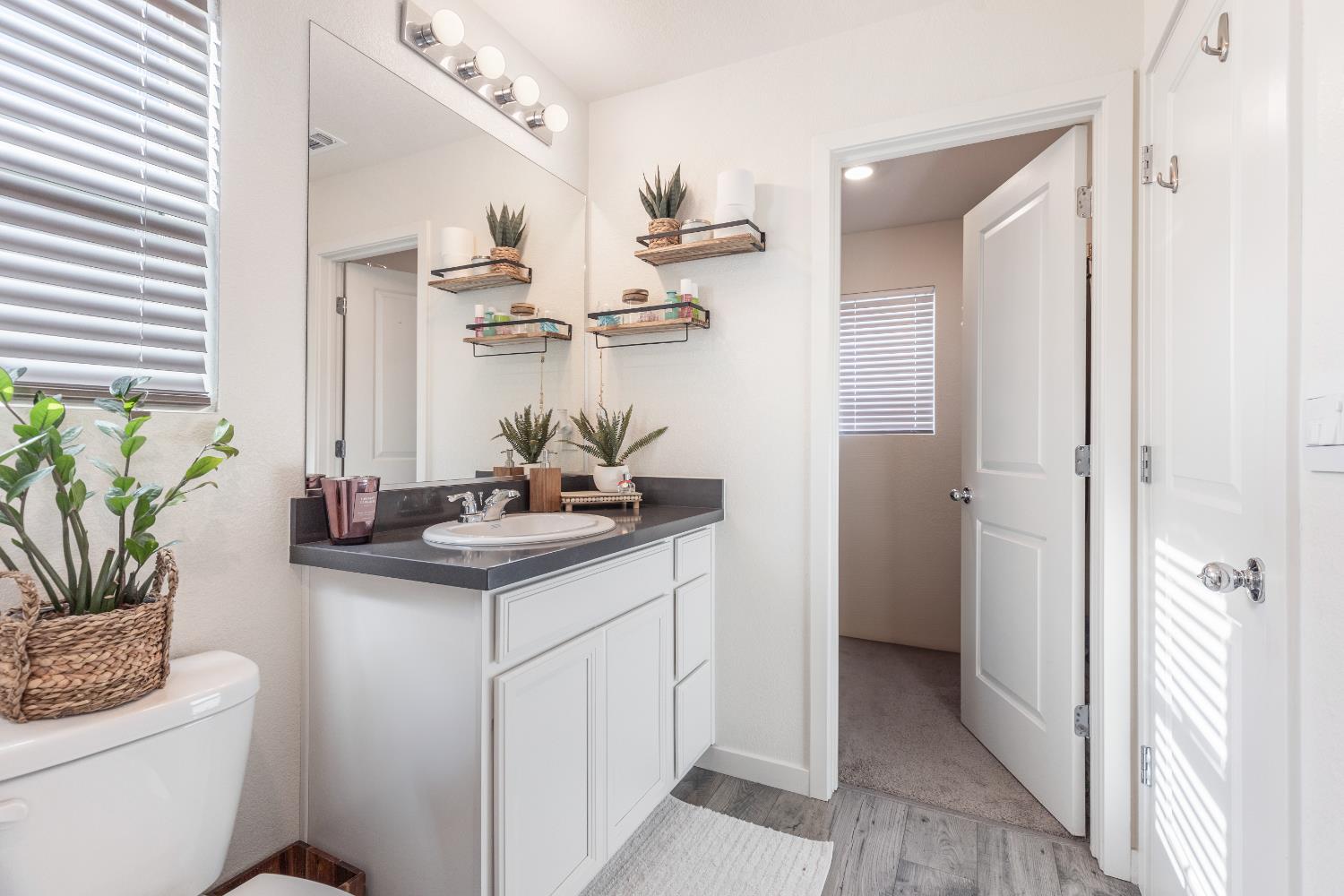 5320 Cumberland Drive