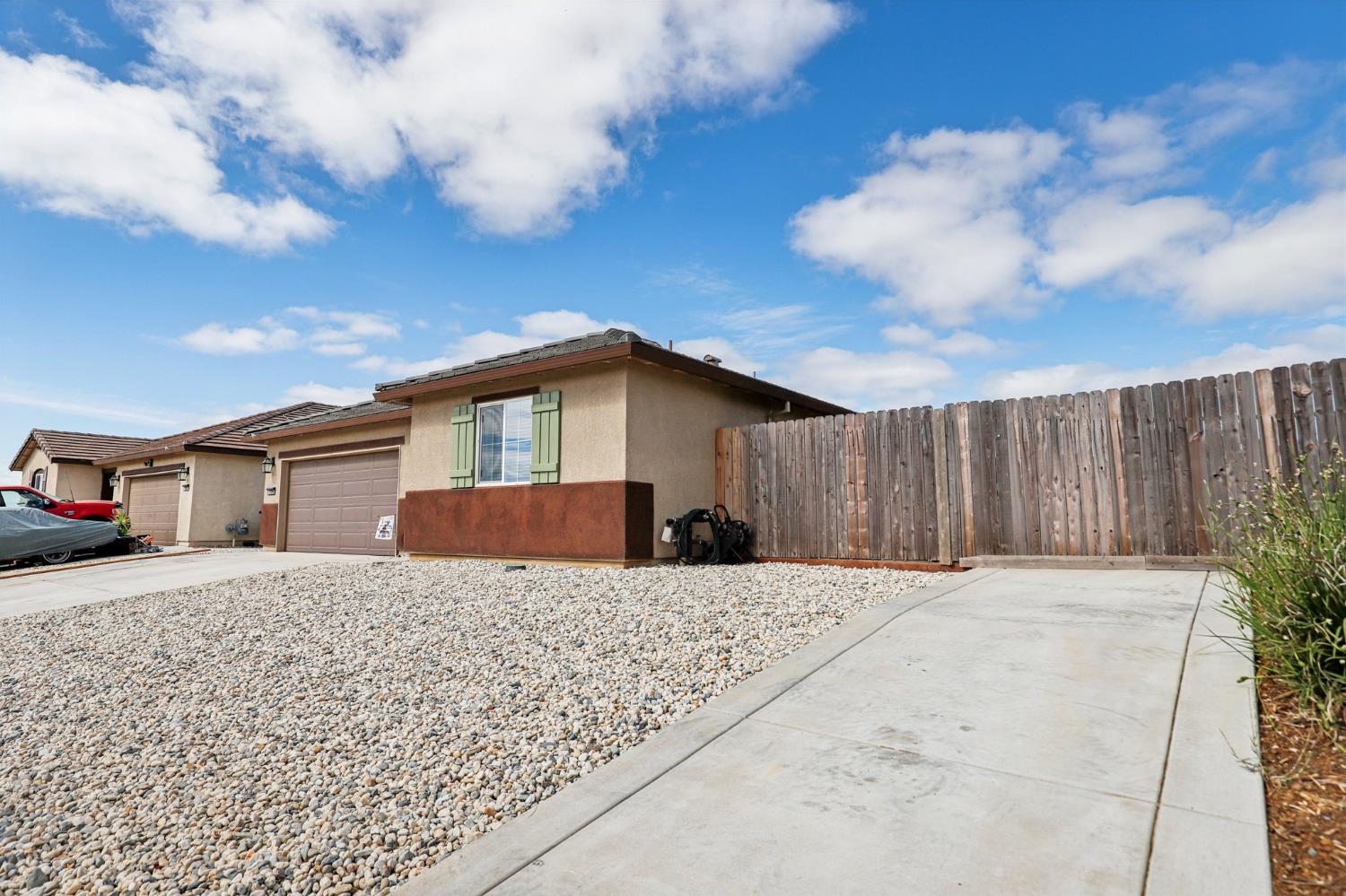 3598 Trail Leaf Street