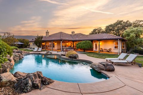 20945 Bear Hollow Road Grass Valley CA 95949