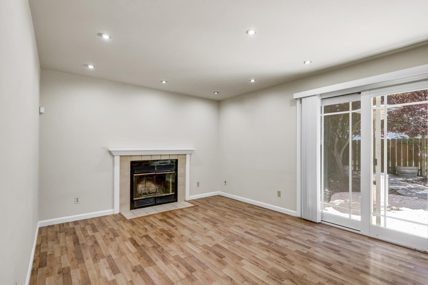6932 Springmont Drive