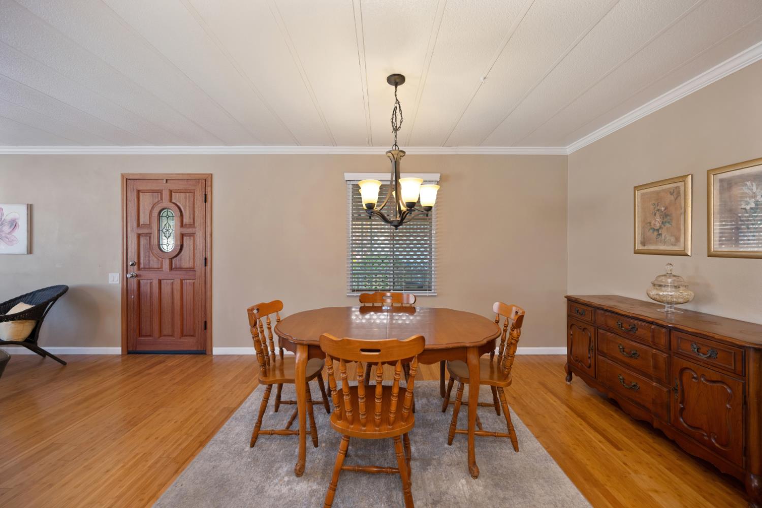 6900 Almond Avenue 99