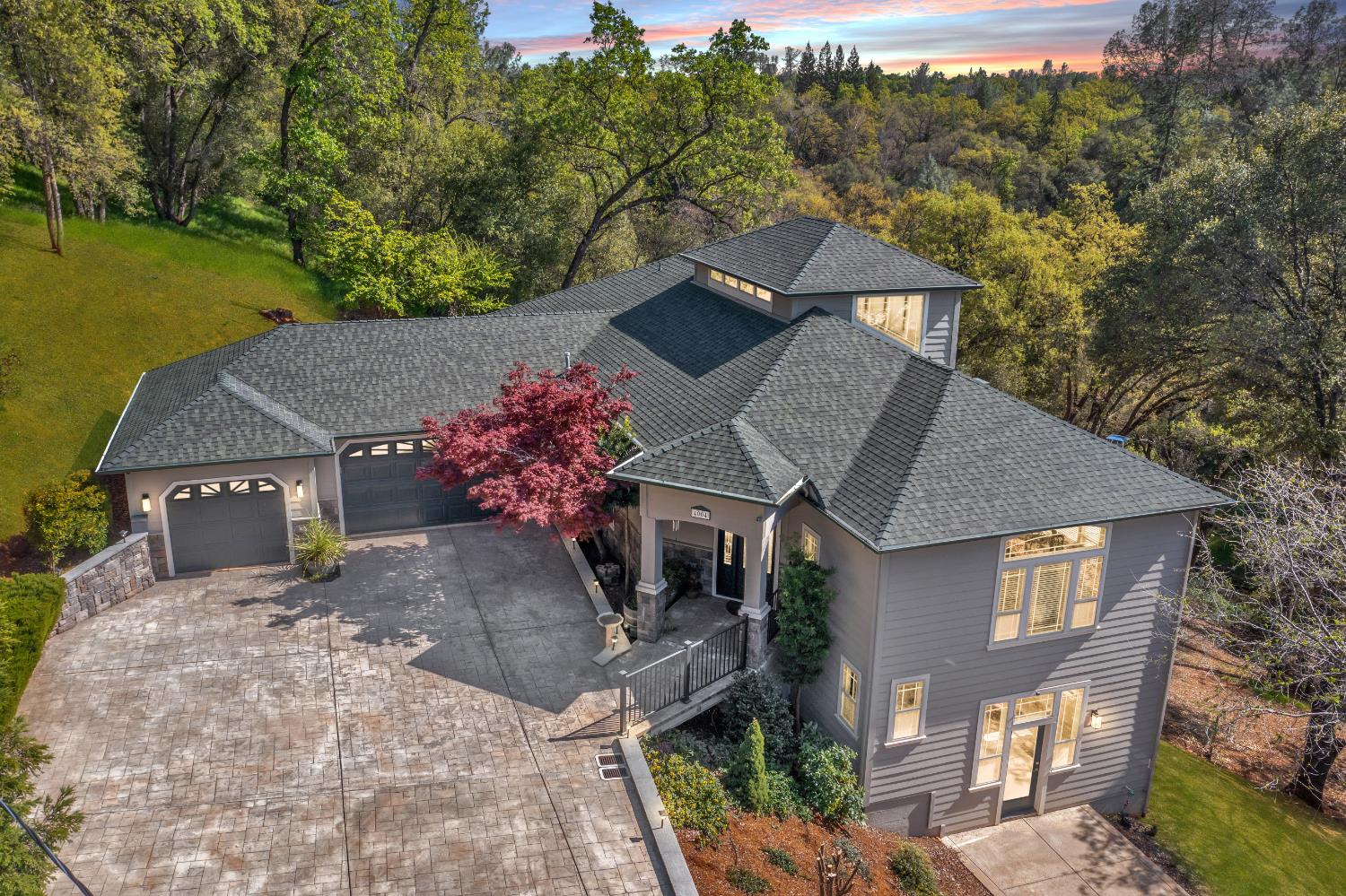 4004 Pine Bluff Lane