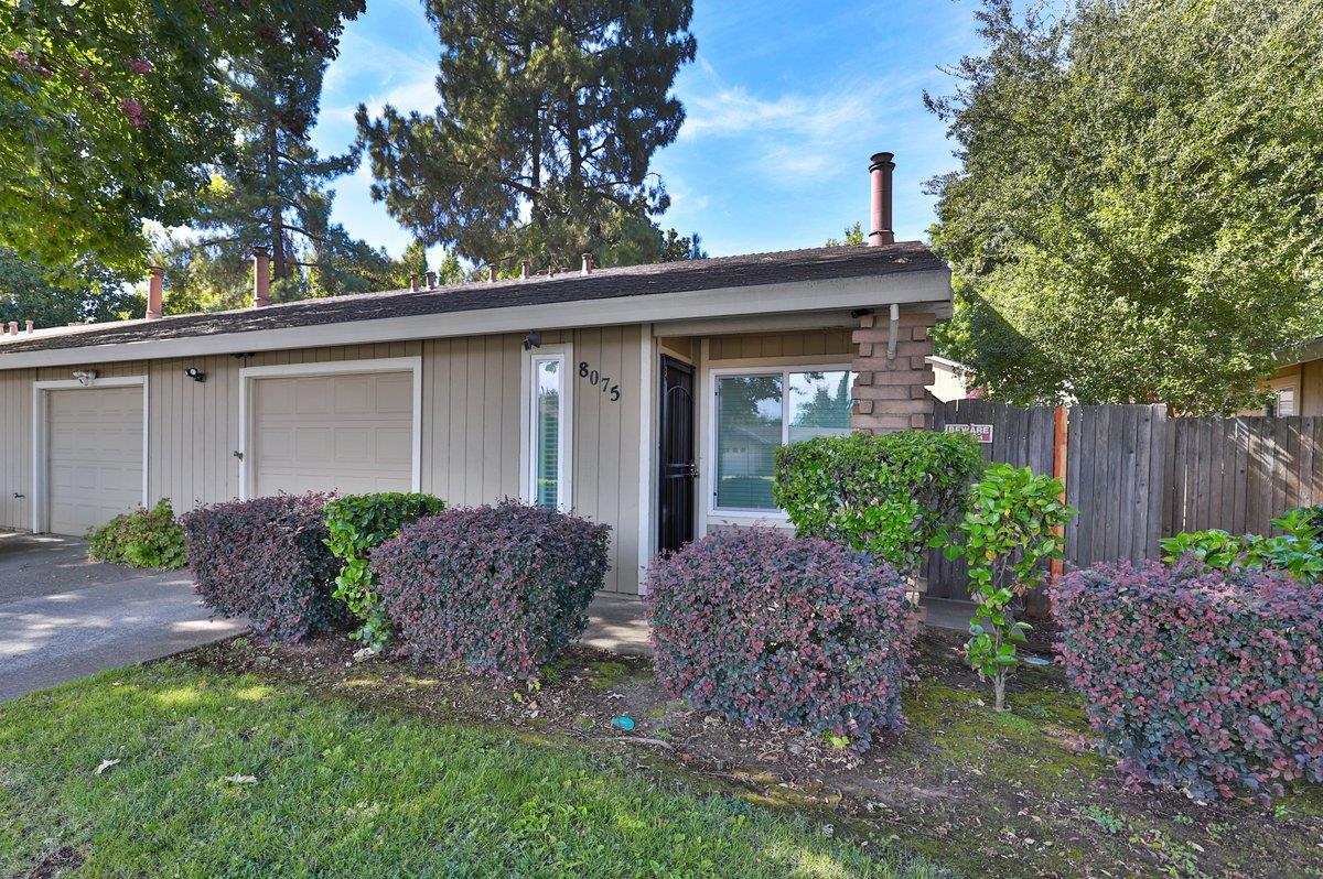 8075 La Riviera Drive