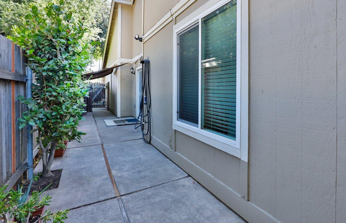 8075 La Riviera Drive