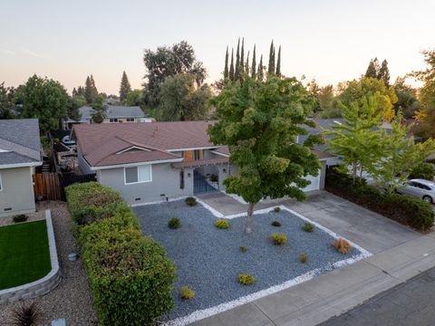 6410 Rolling Way Carmichael CA 95608