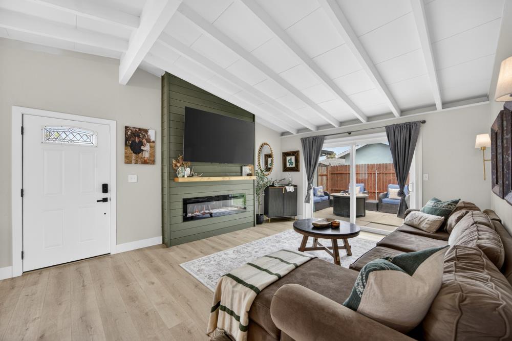 3637 Floral Drive