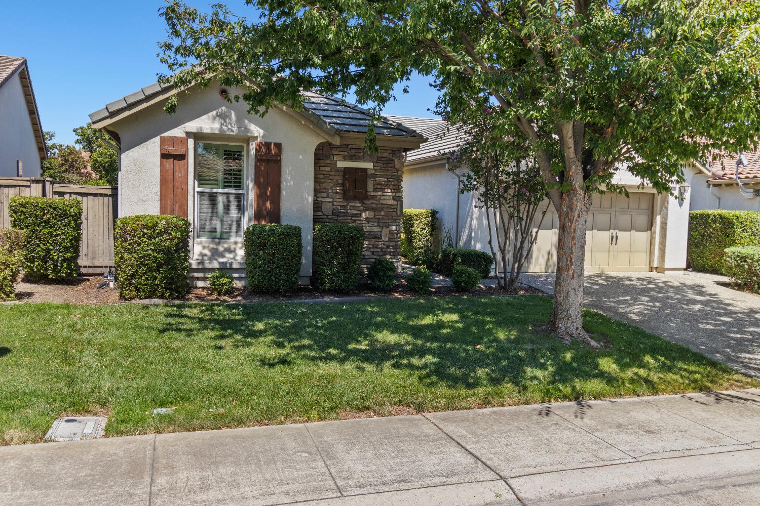 121 Montilla Circle