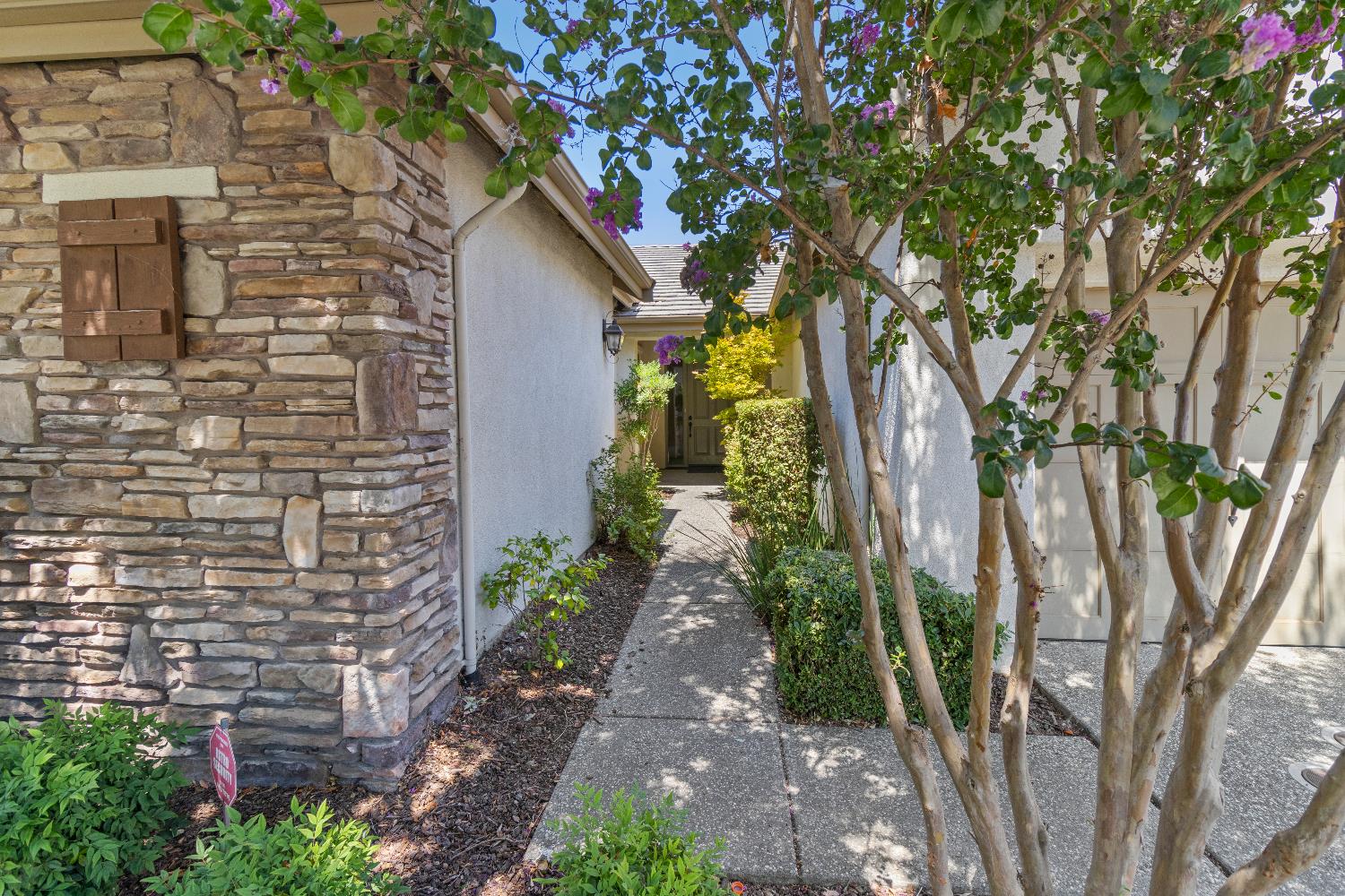 121 Montilla Circle