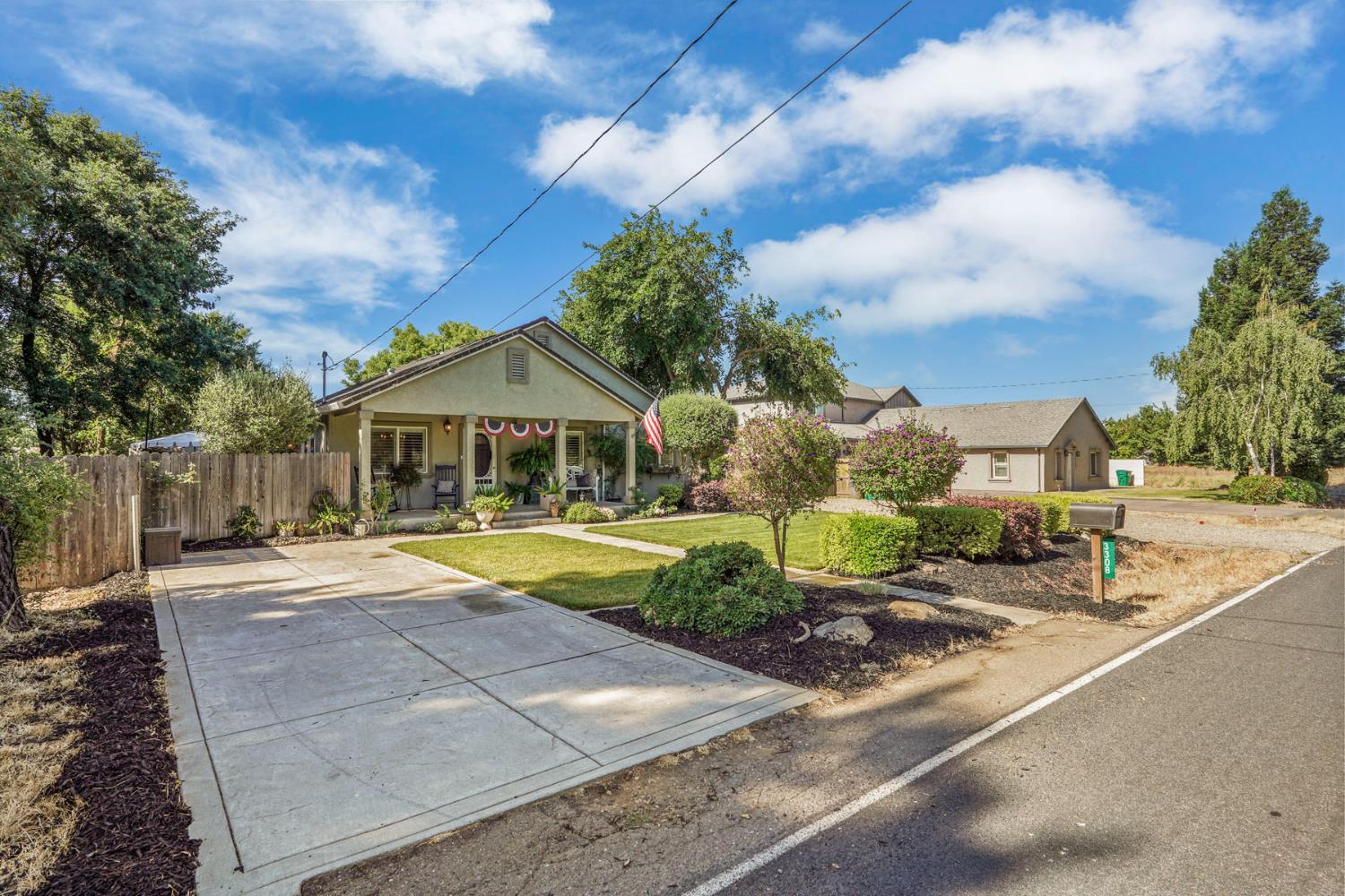 3308 E Forest Lake Road