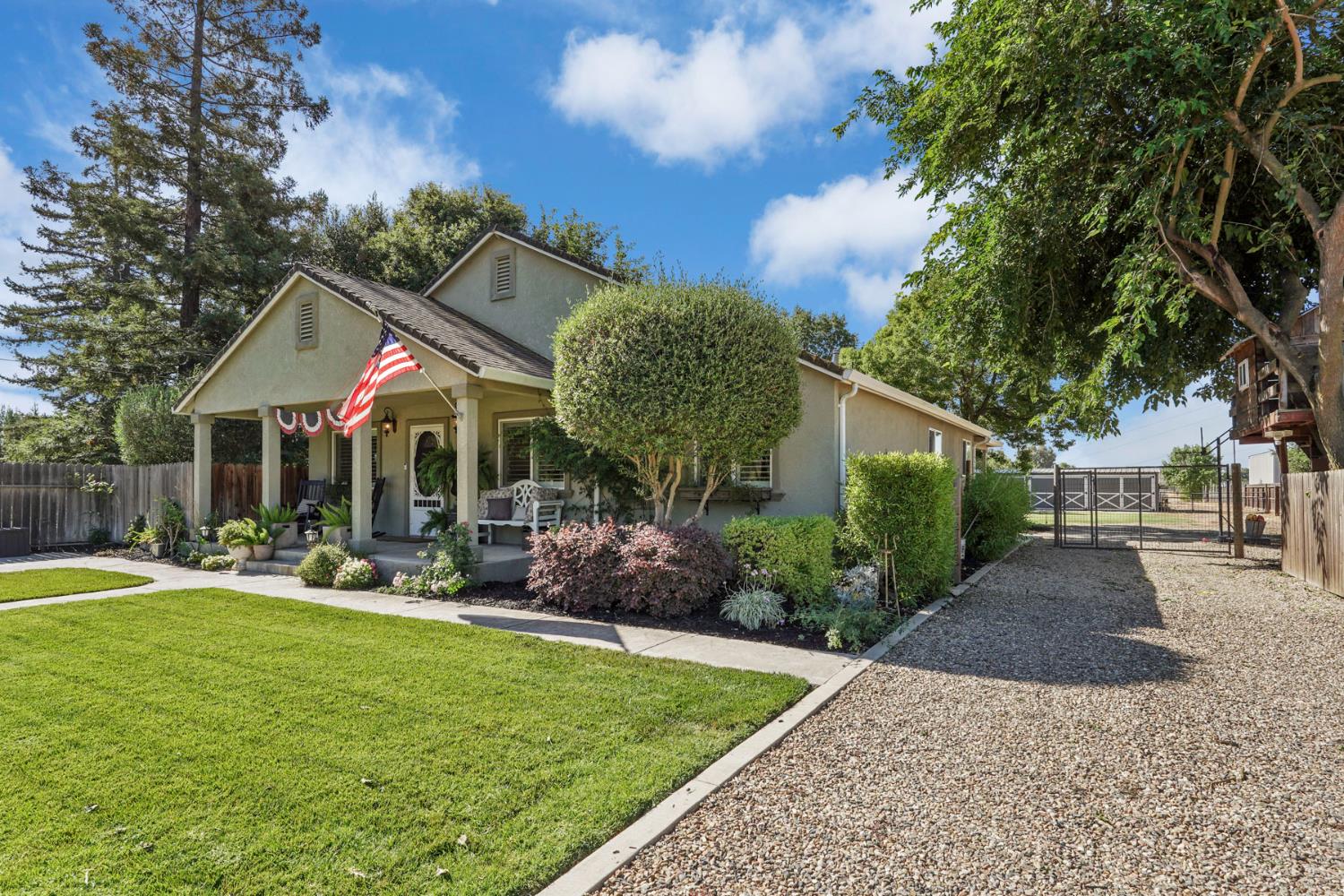 3308 E Forest Lake Road