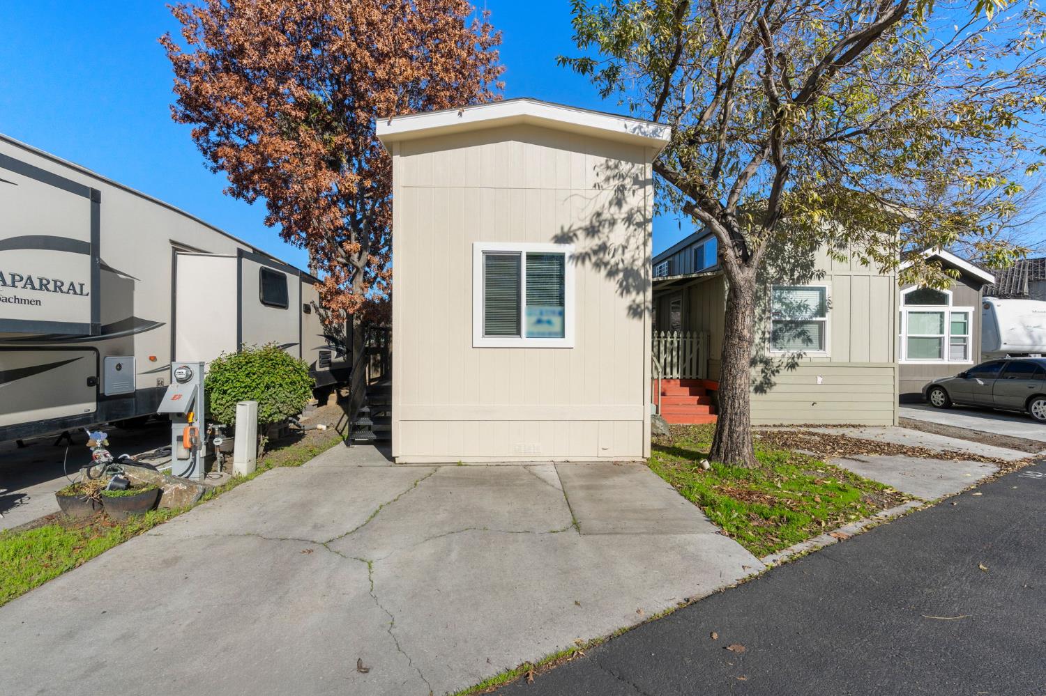 5878 Garlic Farms DR 143