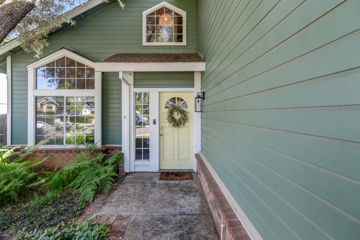 3925 Woodpointe Circle