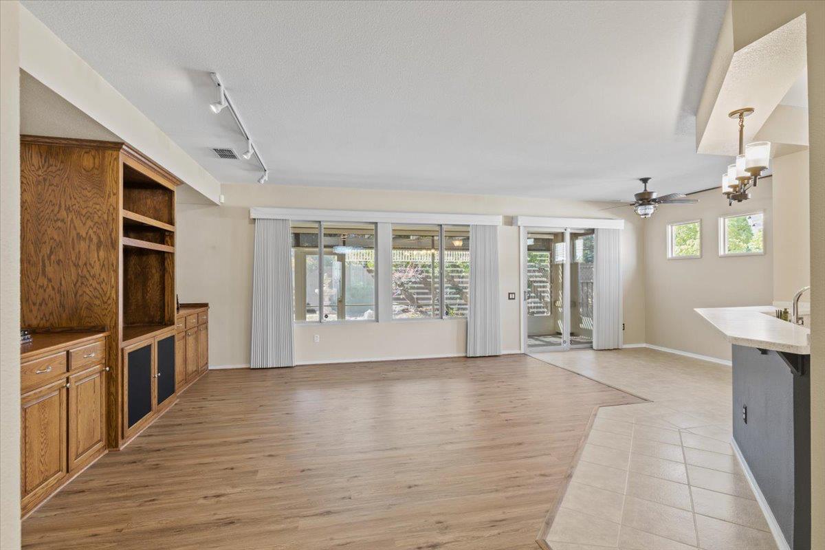 926 Gold Nugget Circle