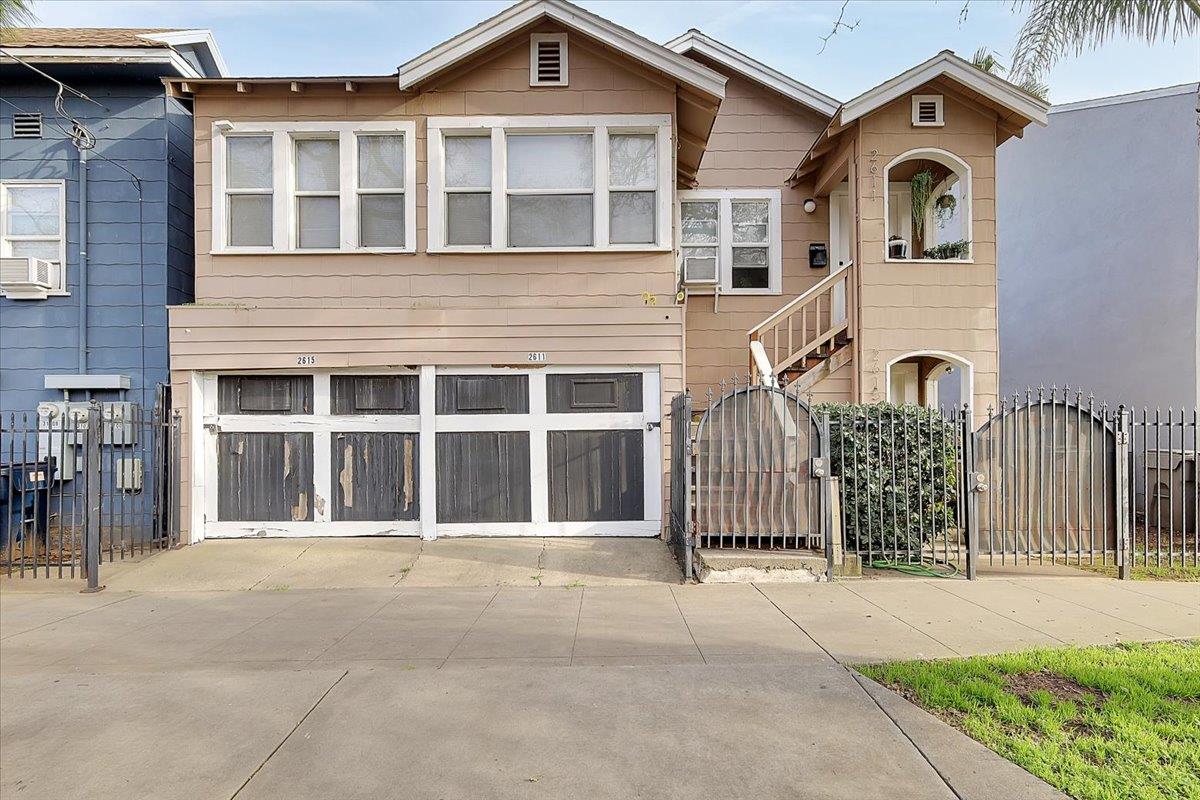 2611 Alhambra Boulevard