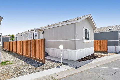 143 Louise Lane Davis CA 95677