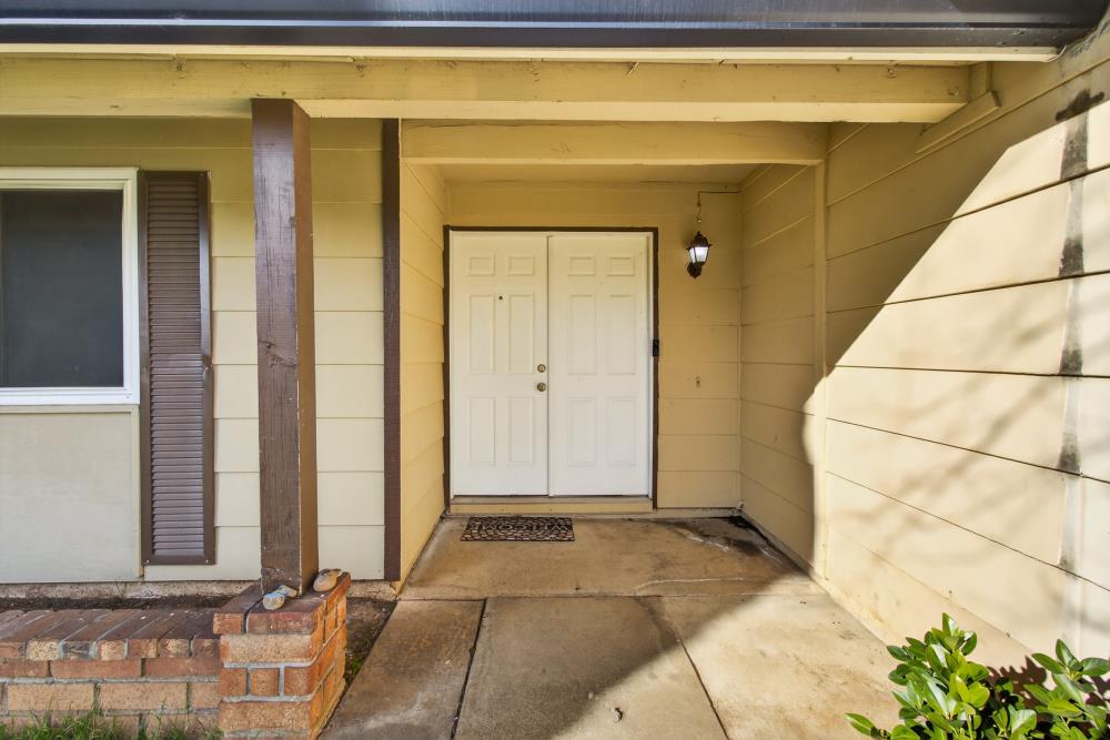 10185 Countryside Way