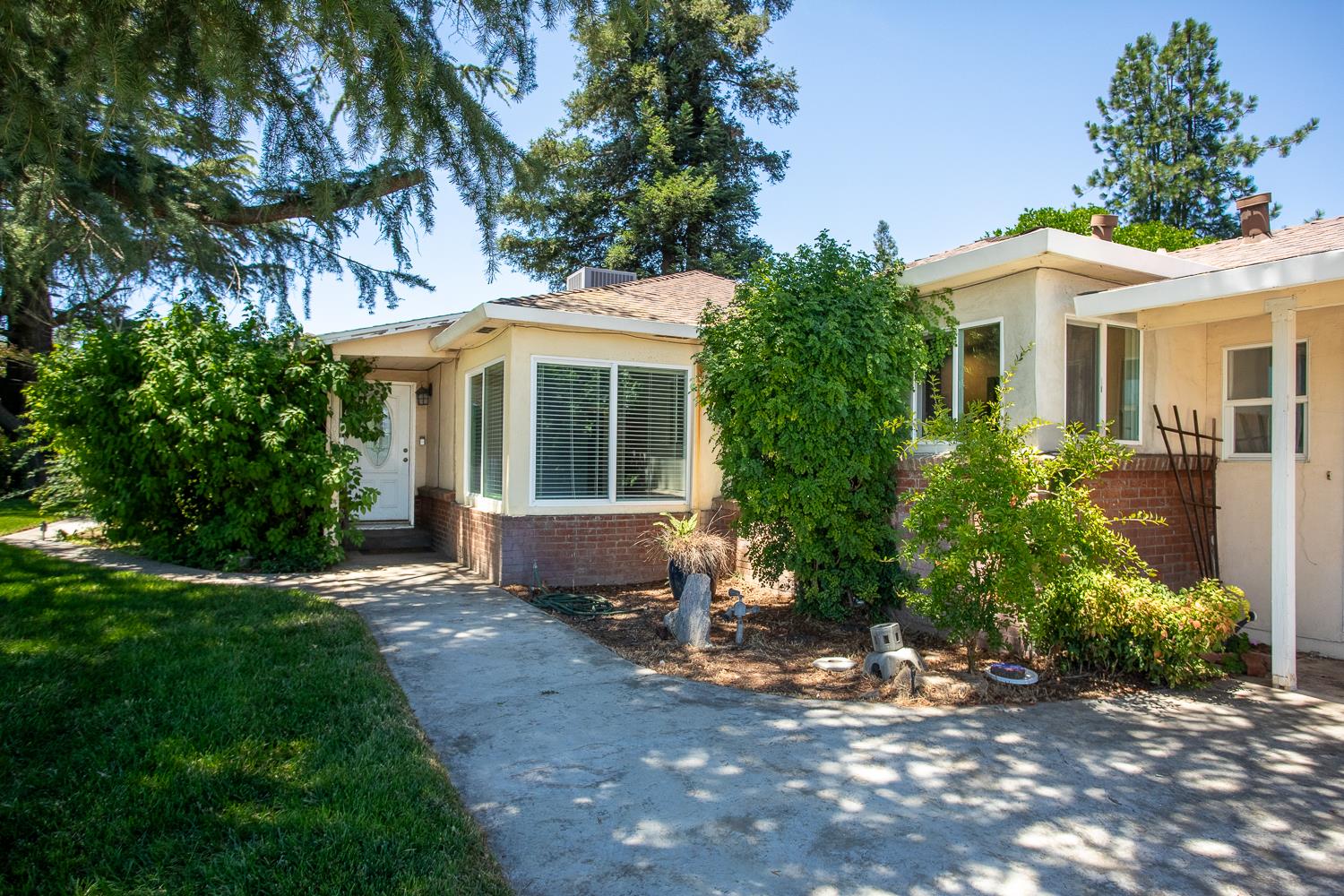 3037 Bogue Road