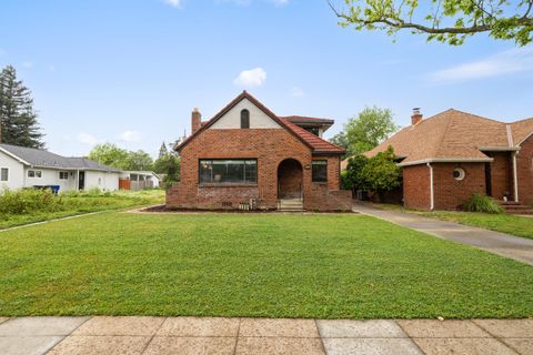 2124 Gerber Avenue Sacramento CA 95817