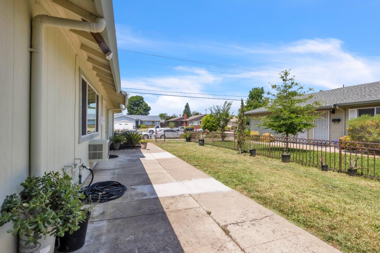 10276 S White Rock Road