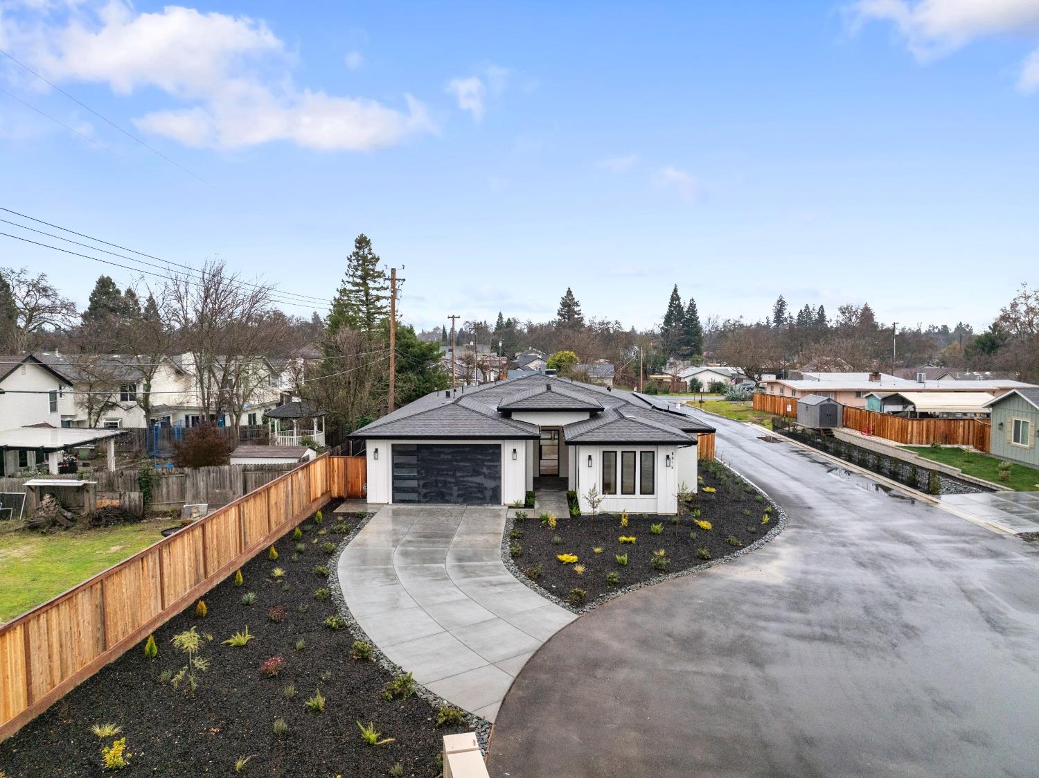 8915 Livoti Court
