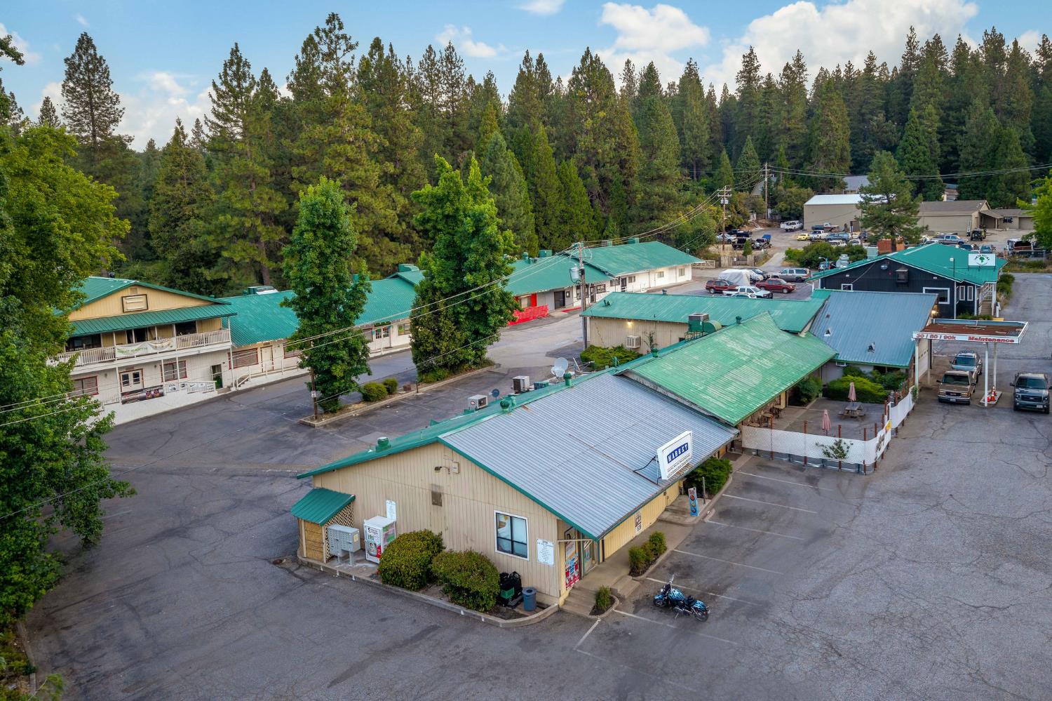 13451 Colfax Highway