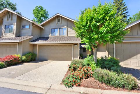 1982 University Park Drive Sacramento CA 95825