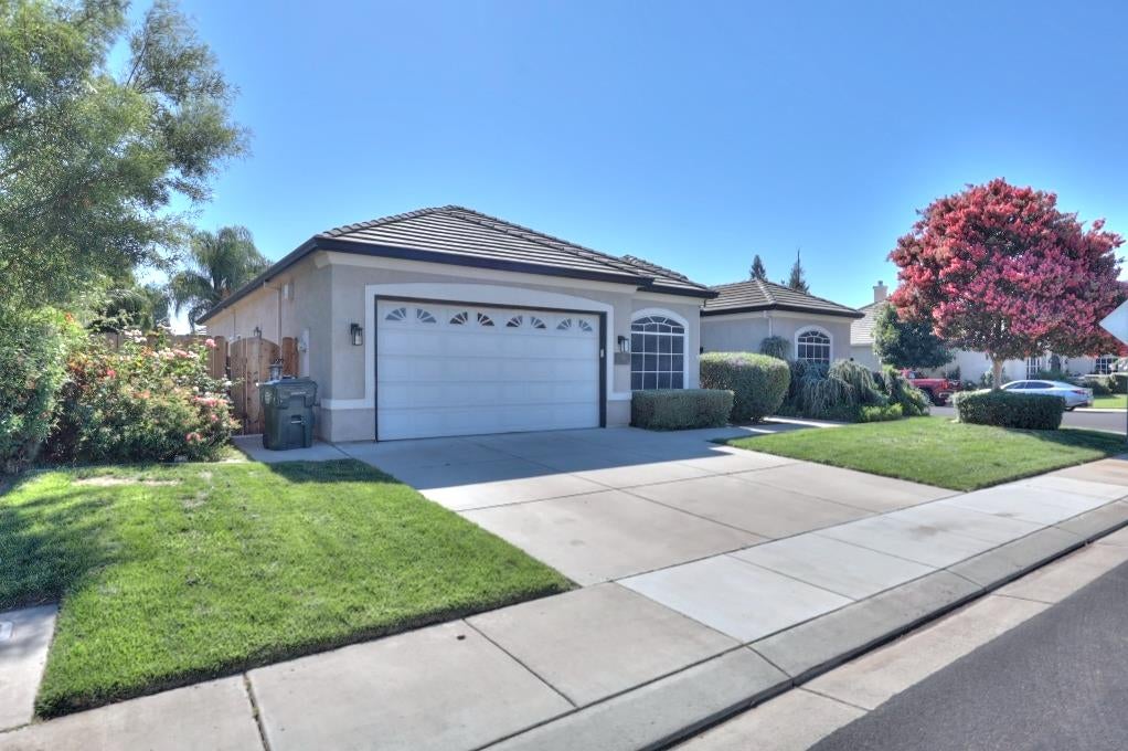 1048 Gladiola Place