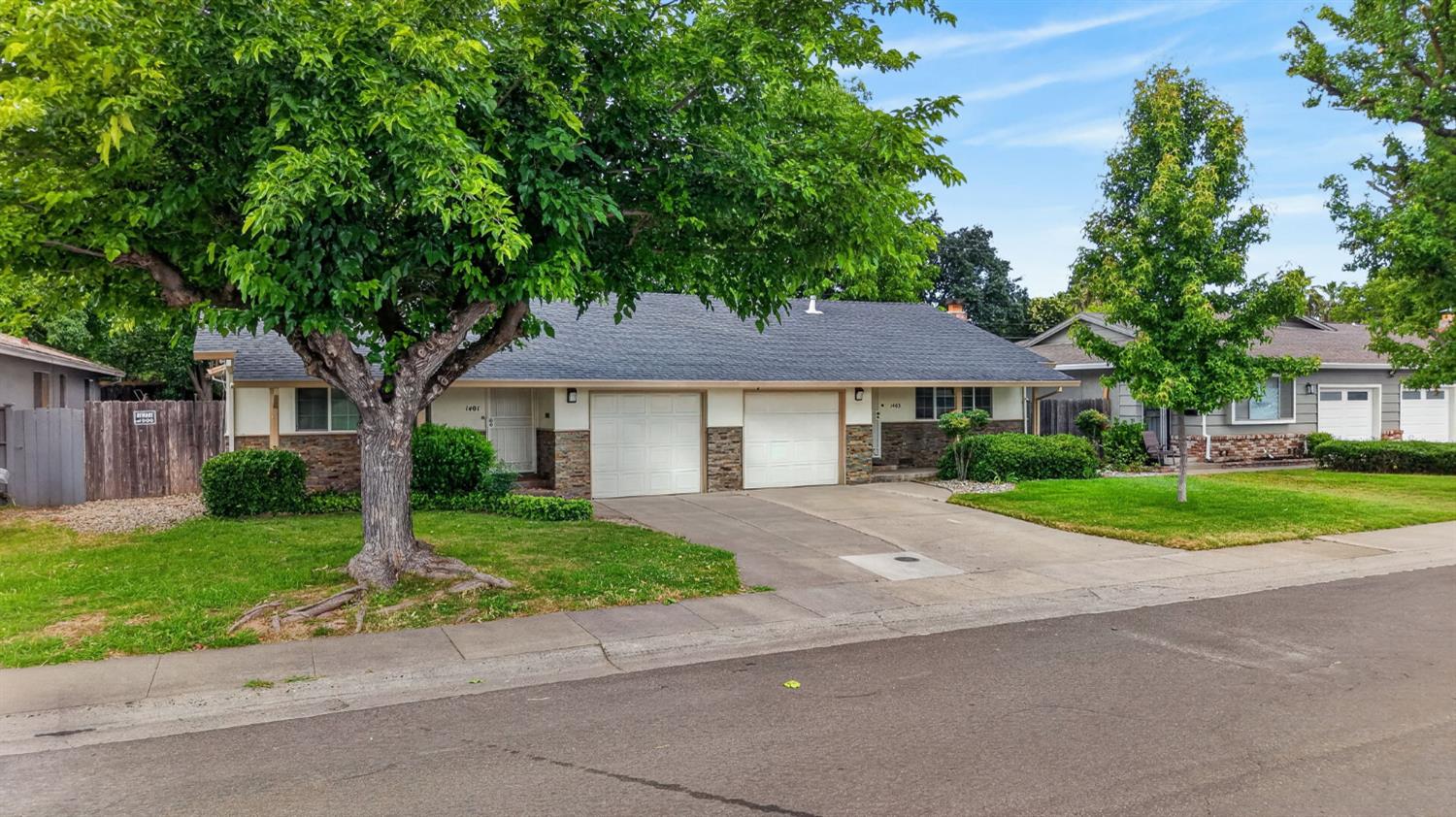 1401 Topaz Way