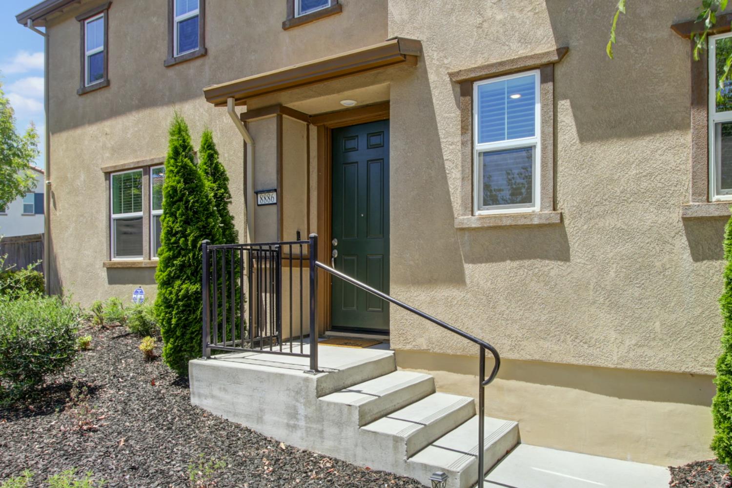 8886 Ariston Lane
