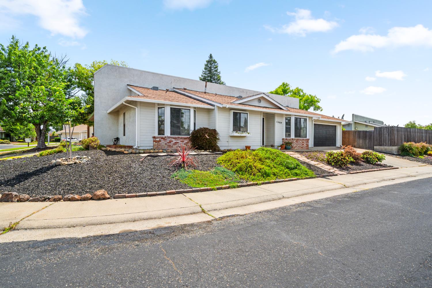 1409 Wabash Way