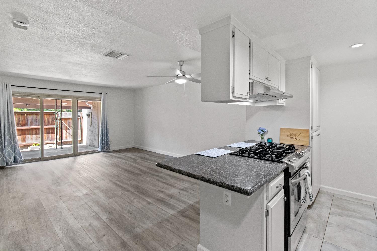 5906 Via Casitas