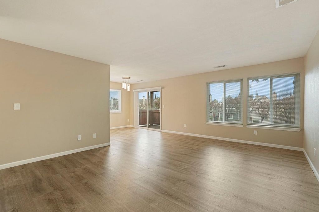 Photo of 495 Cherry Lane #J, Manteca, CA 95337 (MLS # 226030869)