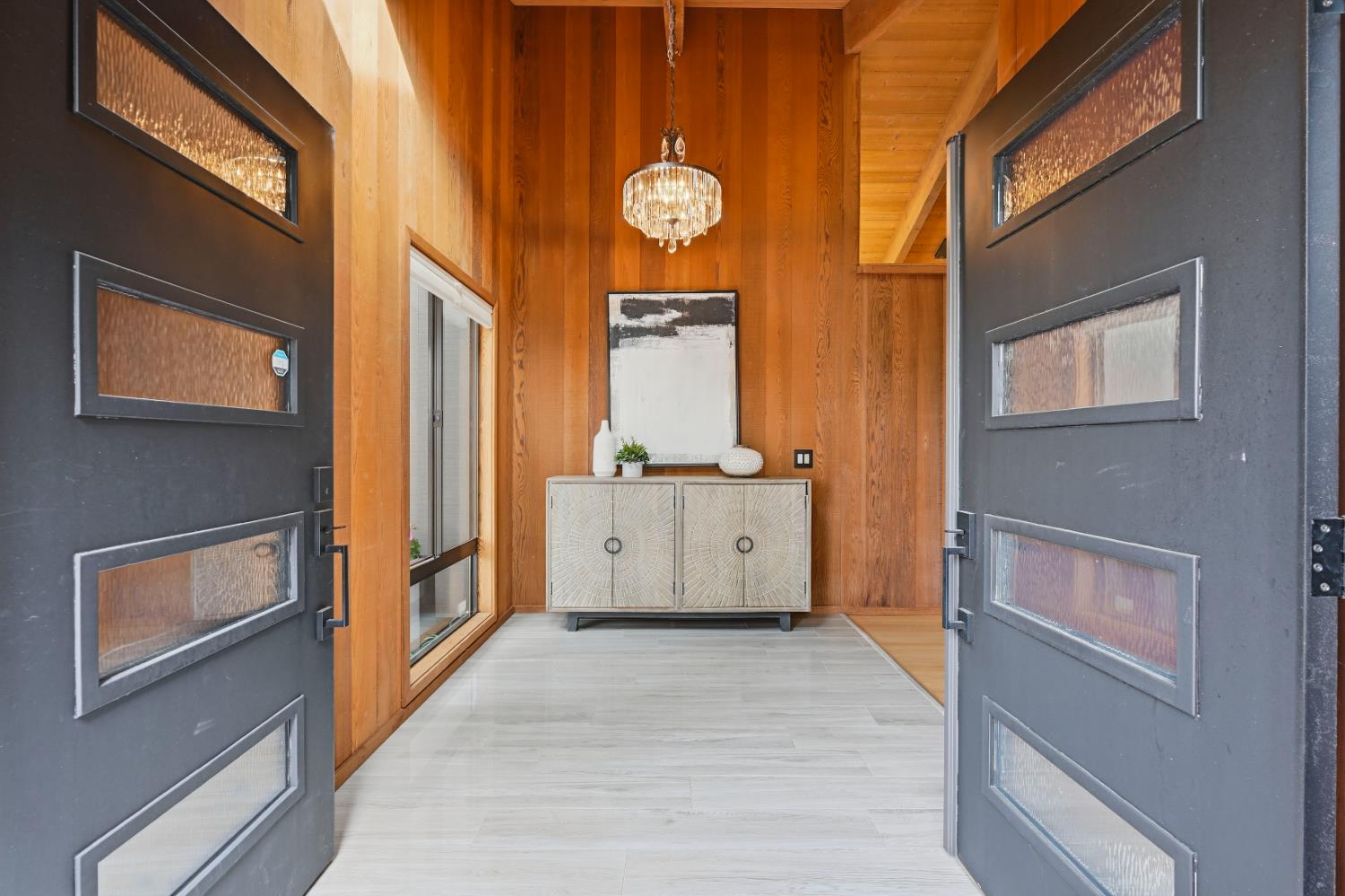 6699 Oak Hill Drive
