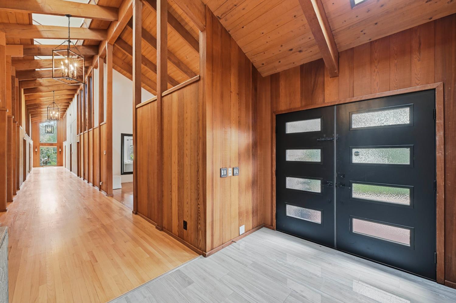 6699 Oak Hill Drive