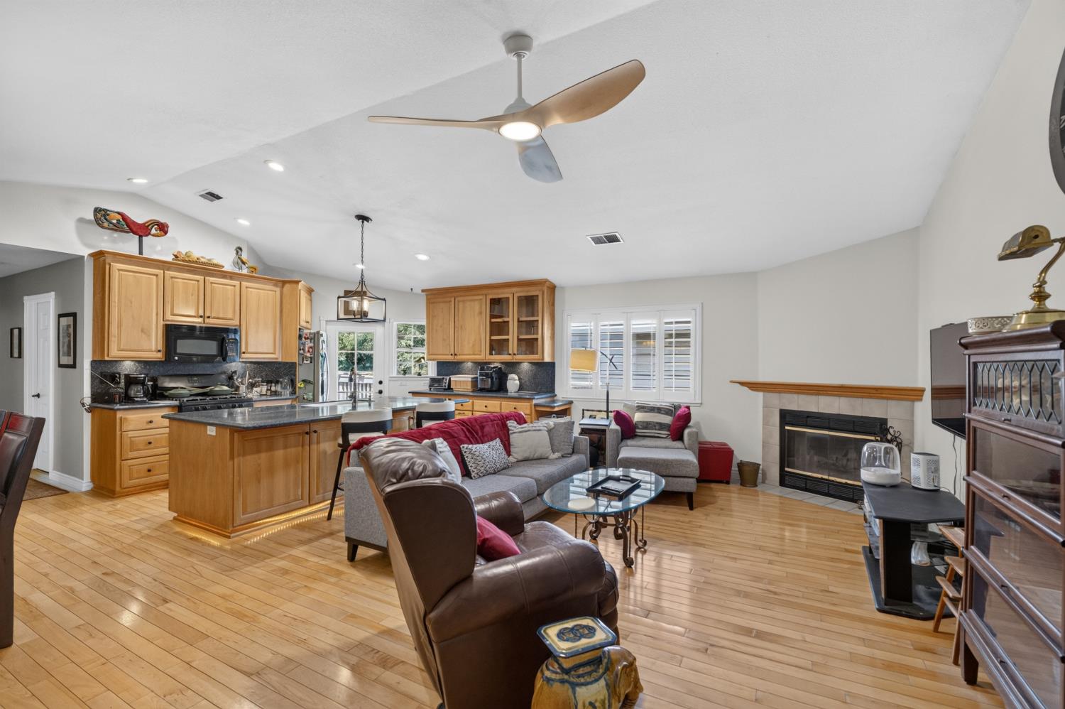 4724 Courtland Lane