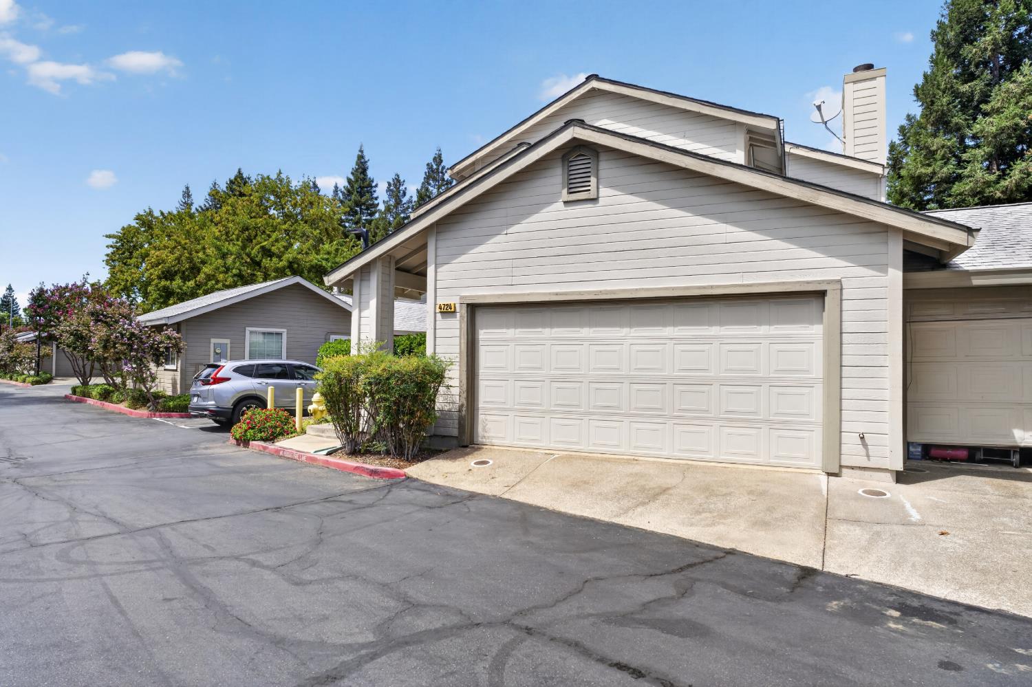 4724 Courtland Lane