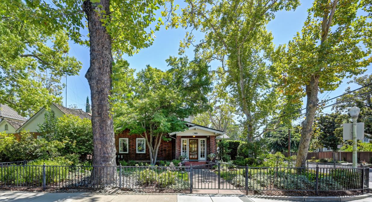 2400 Marshall Way